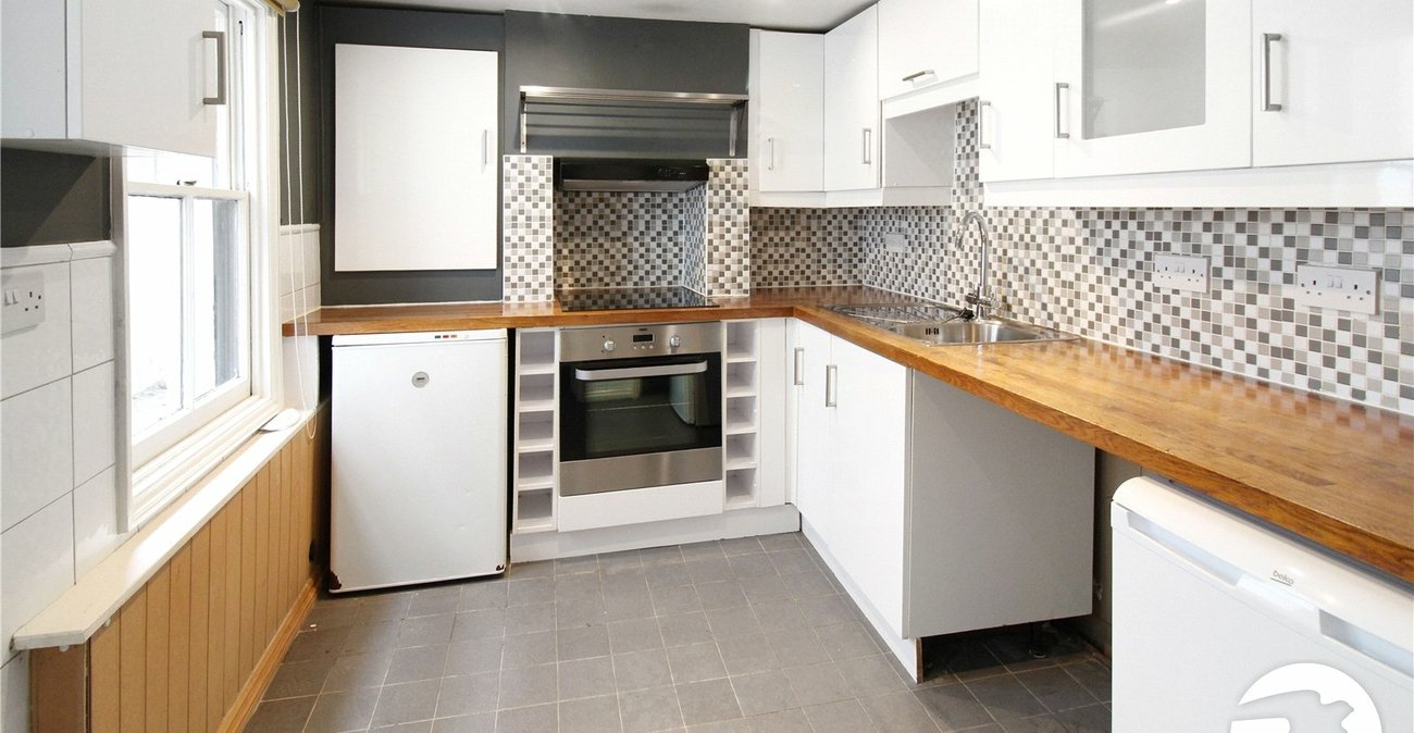 2 bedroom house to rent in Gravesend | Robinson Michael & Jackson