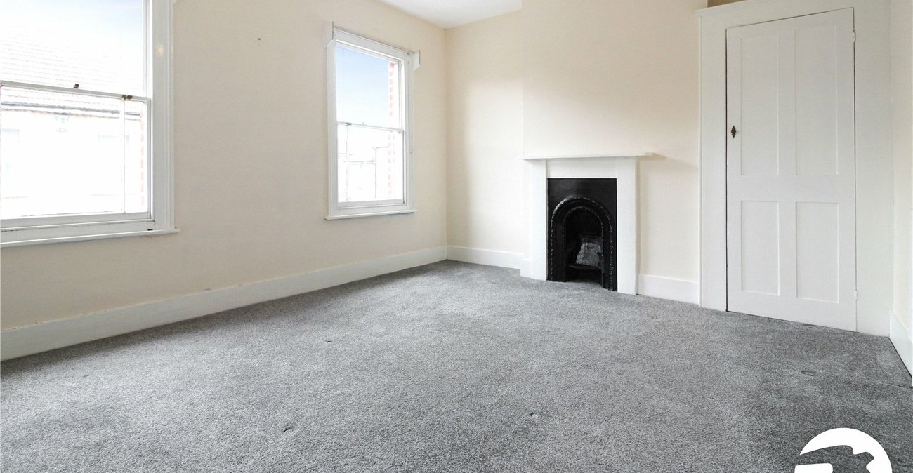 2 bedroom house to rent in Gravesend | Robinson Michael & Jackson