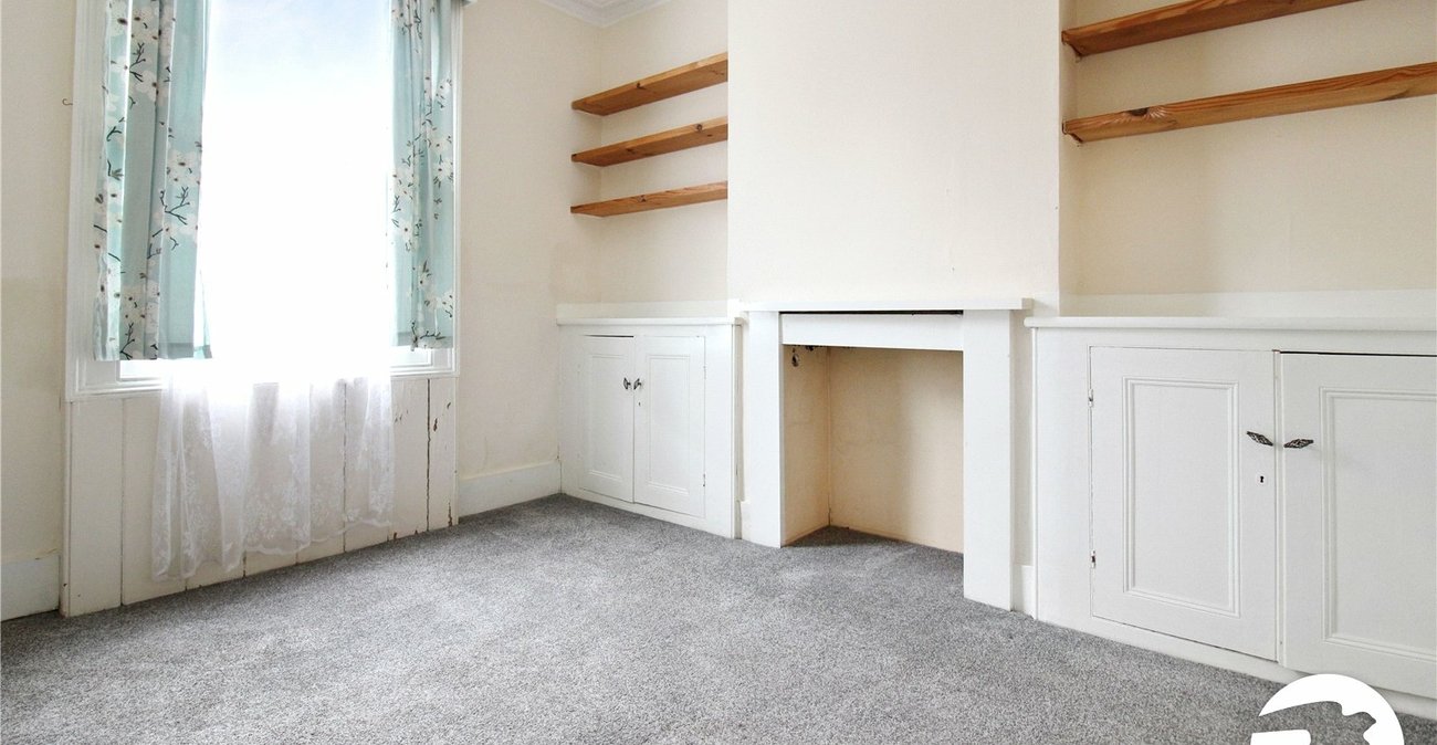 2 bedroom house to rent in Gravesend | Robinson Michael & Jackson