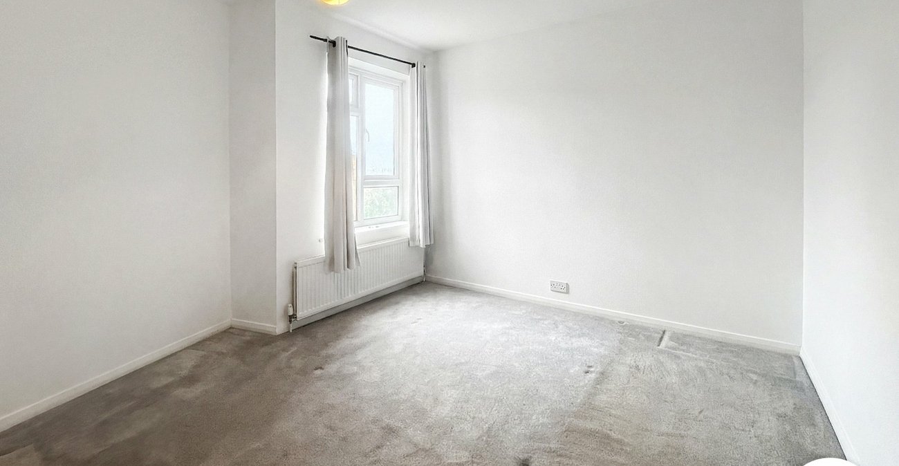 3 bedroom property to rent in Crayford | Robinson Jackson