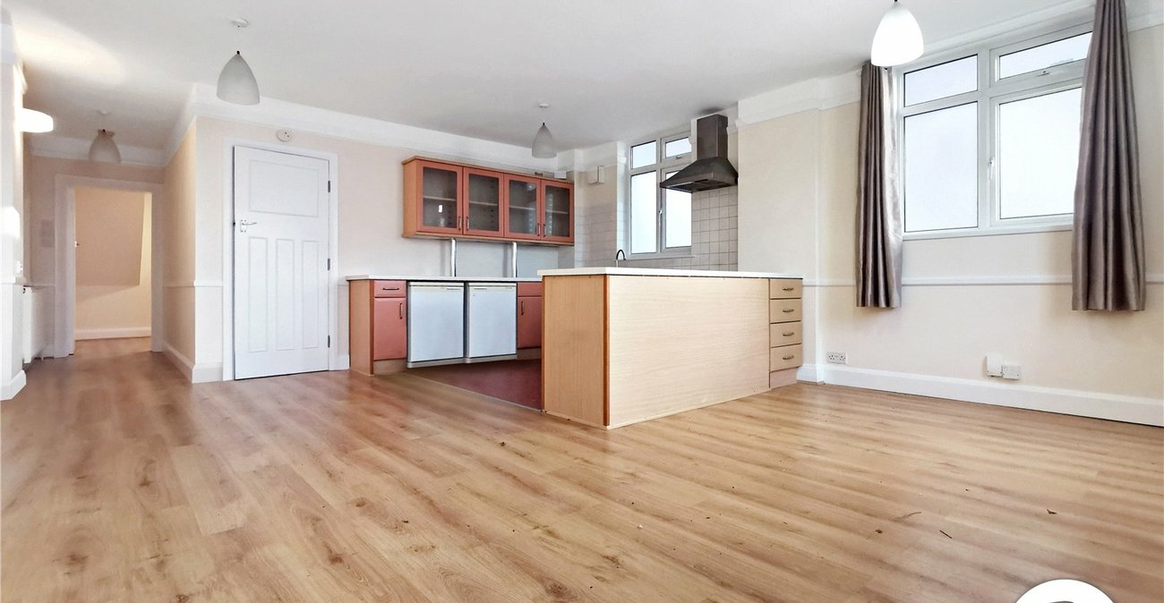 2 bedroom property to rent in Erith | Robinson Jackson