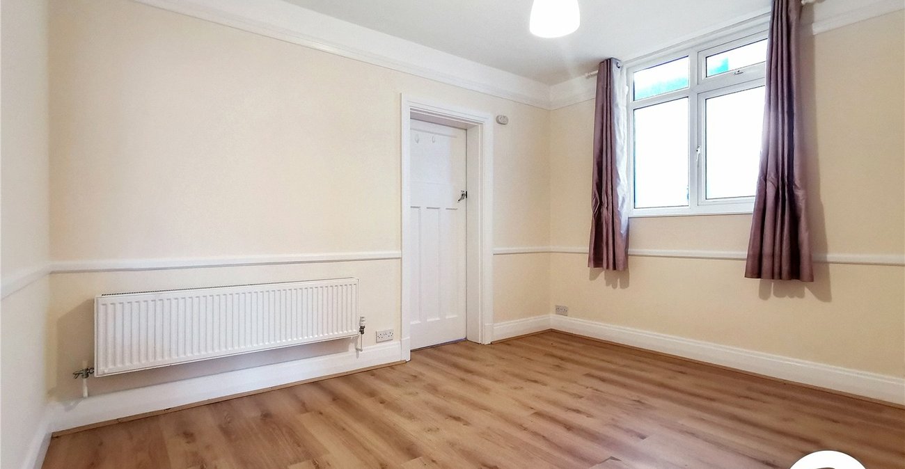 2 bedroom property to rent in Erith | Robinson Jackson