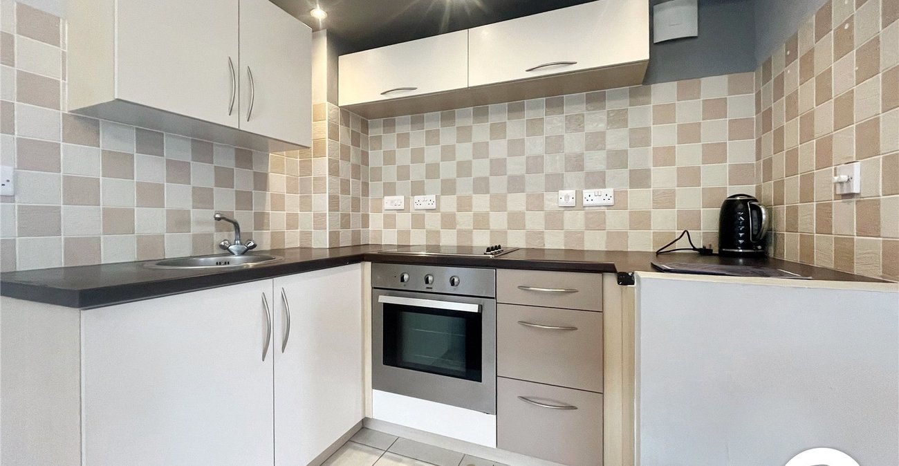 2 bedroom property to rent in Sittingbourne | Robinson Michael & Jackson