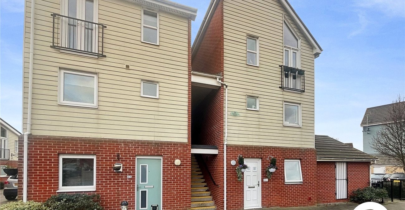 2 bedroom property to rent in Sittingbourne | Robinson Michael & Jackson