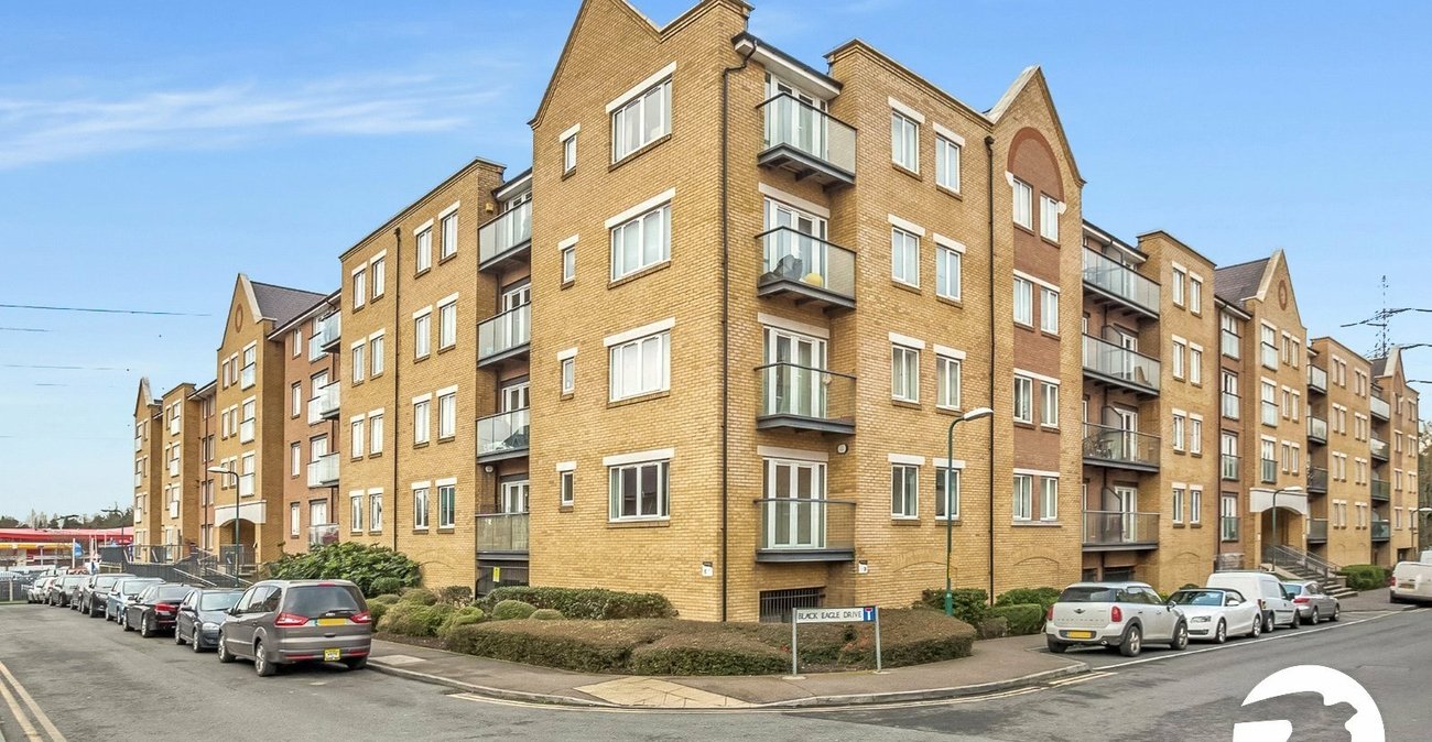 2 bedroom property to rent in Northfleet | Robinson Michael & Jackson