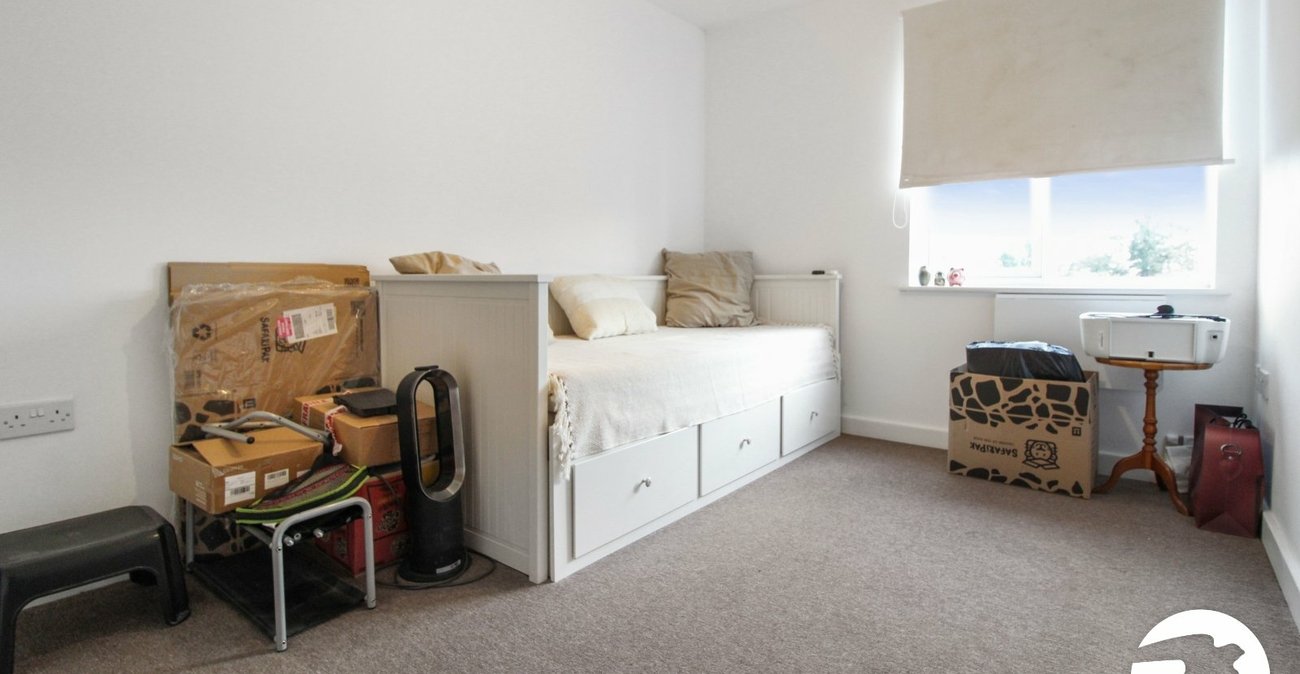 2 bedroom property to rent in Northfleet | Robinson Michael & Jackson