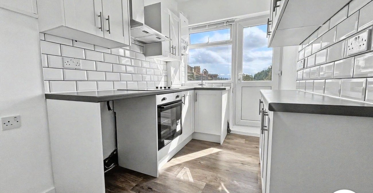 2 bedroom property to rent in Sidcup | Robinson Jackson