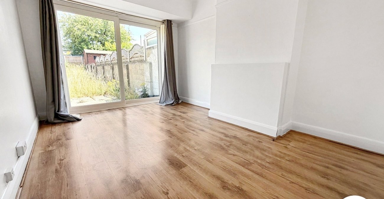 3 bedroom house to rent in Chatham | Robinson Michael & Jackson