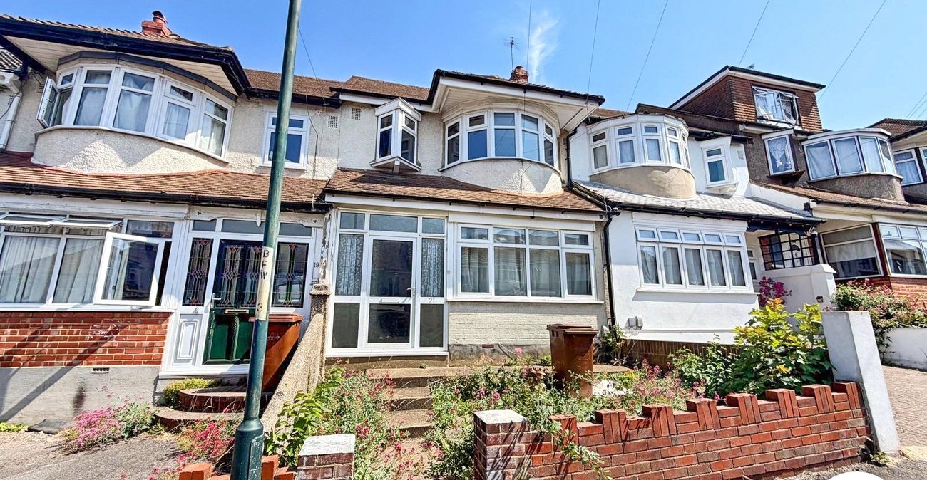 3 bedroom house to rent in Chatham | Robinson Michael & Jackson