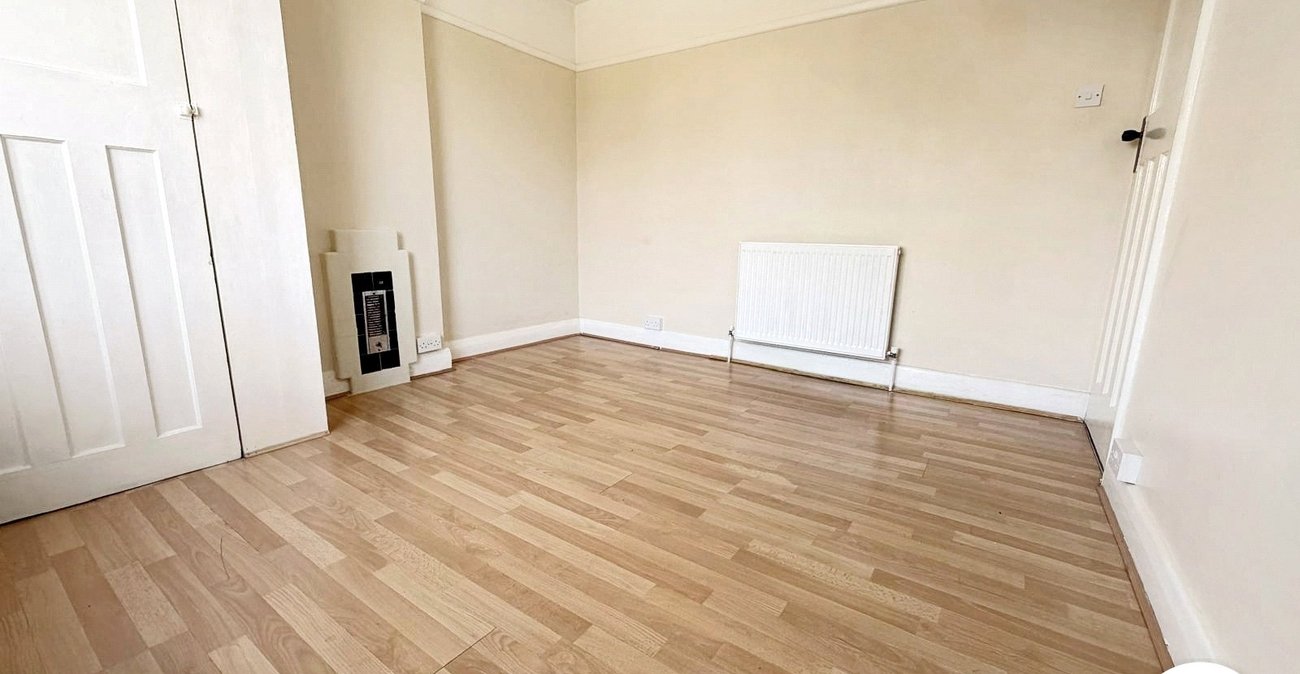 3 bedroom house to rent in Chatham | Robinson Michael & Jackson