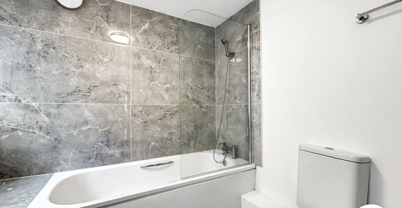 3 bedroom house to rent in London | 