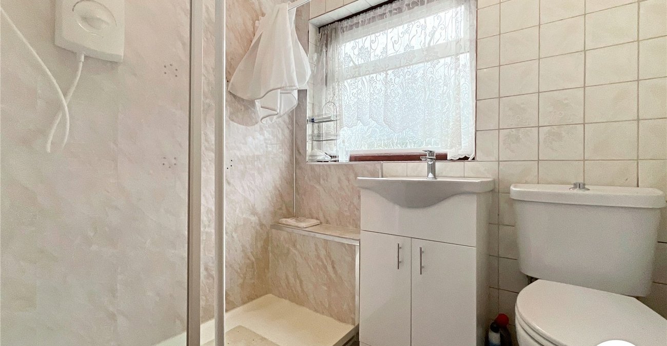 3 bedroom house to rent in Chatham | Robinson Michael & Jackson