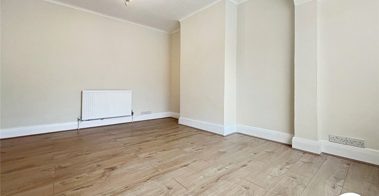 3 bedroom house to rent in Chatham | Robinson Michael & Jackson