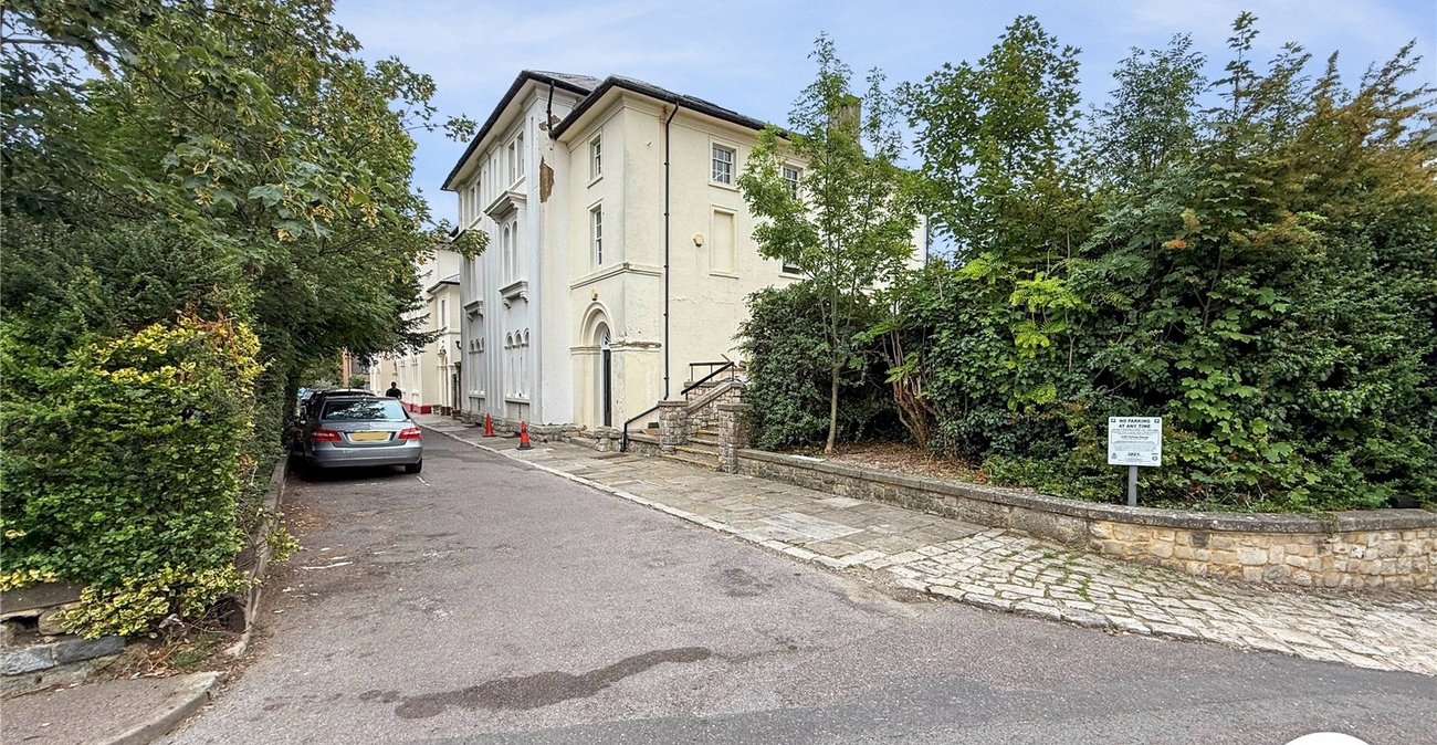 2 bedroom property to rent in Maidstone | Robinson Michael & Jackson