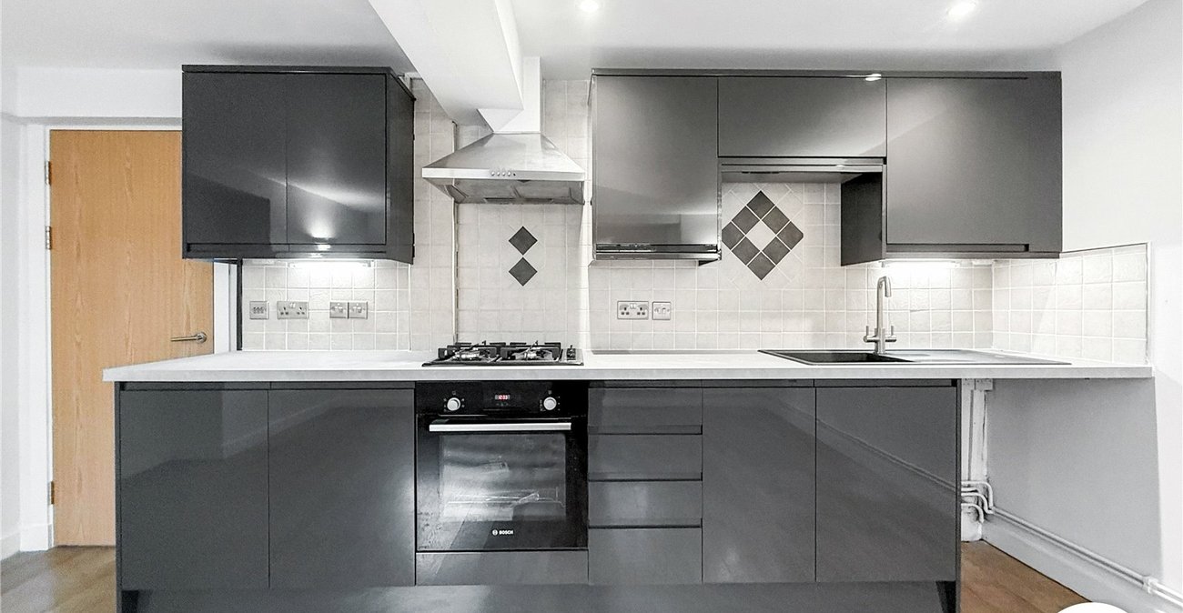 2 bedroom property to rent in Maidstone | Robinson Michael & Jackson