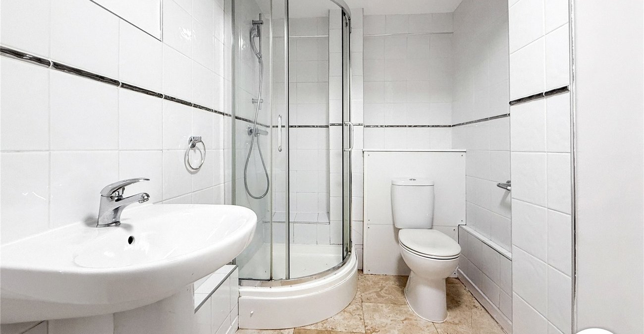 2 bedroom property to rent in Maidstone | Robinson Michael & Jackson