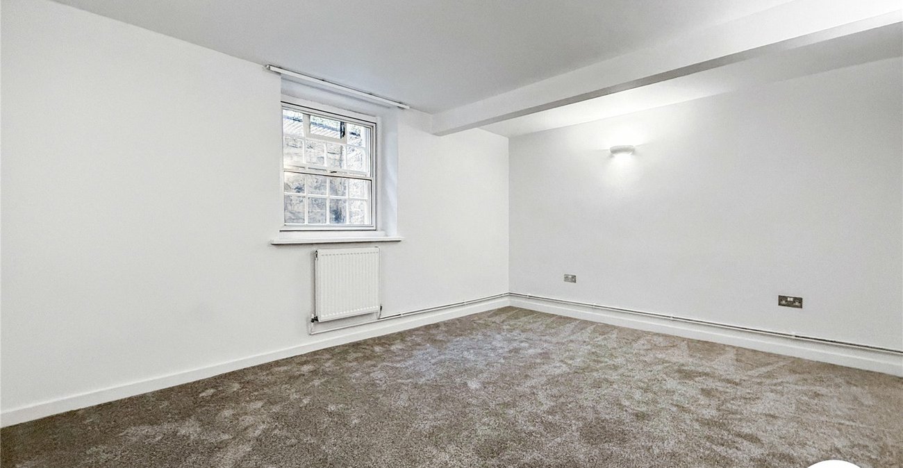2 bedroom property to rent in Maidstone | Robinson Michael & Jackson