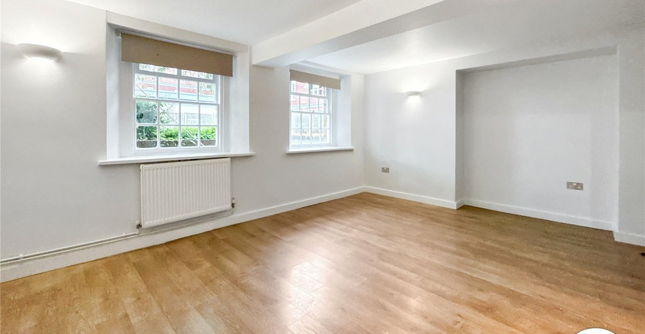 2 bedroom property to rent in Maidstone | Robinson Michael & Jackson