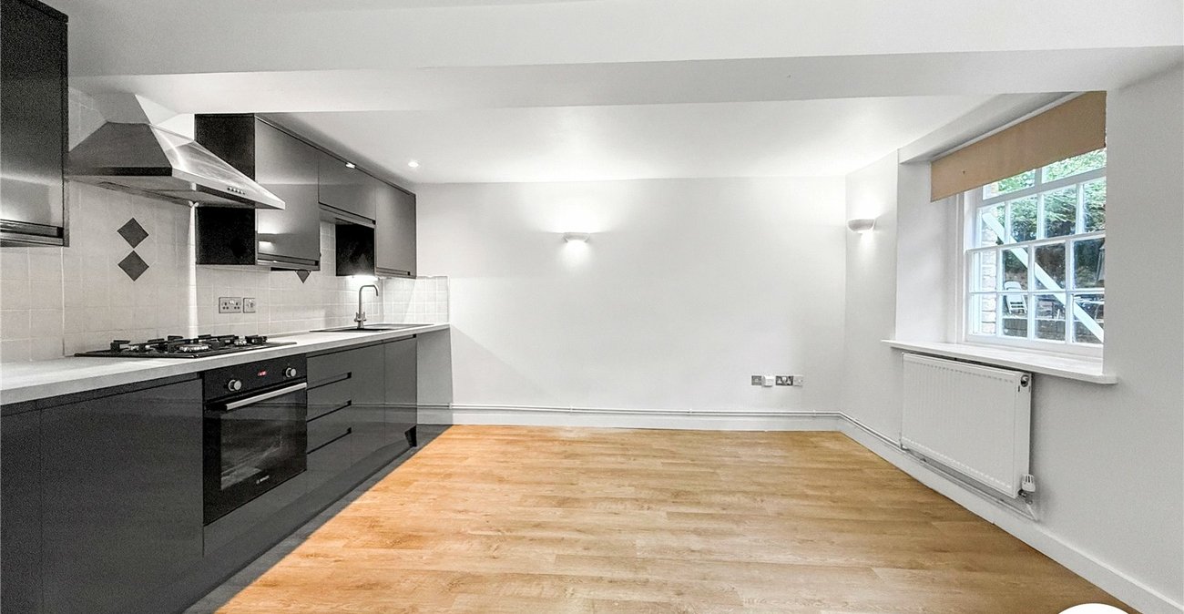 2 bedroom property to rent in Maidstone | Robinson Michael & Jackson