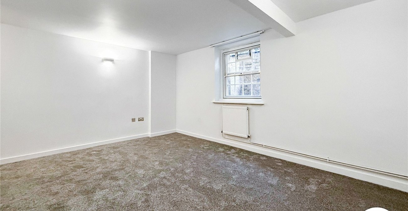 2 bedroom property to rent in Maidstone | Robinson Michael & Jackson