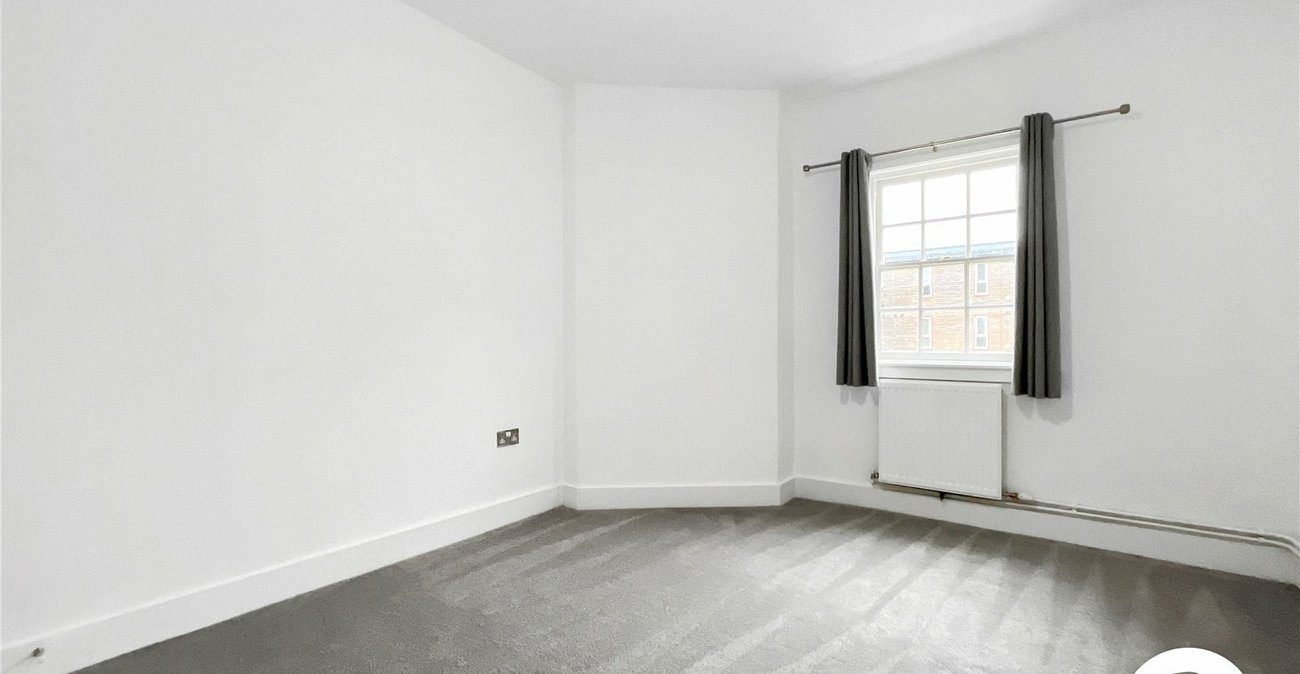 2 bedroom property to rent in Maidstone | Robinson Michael & Jackson