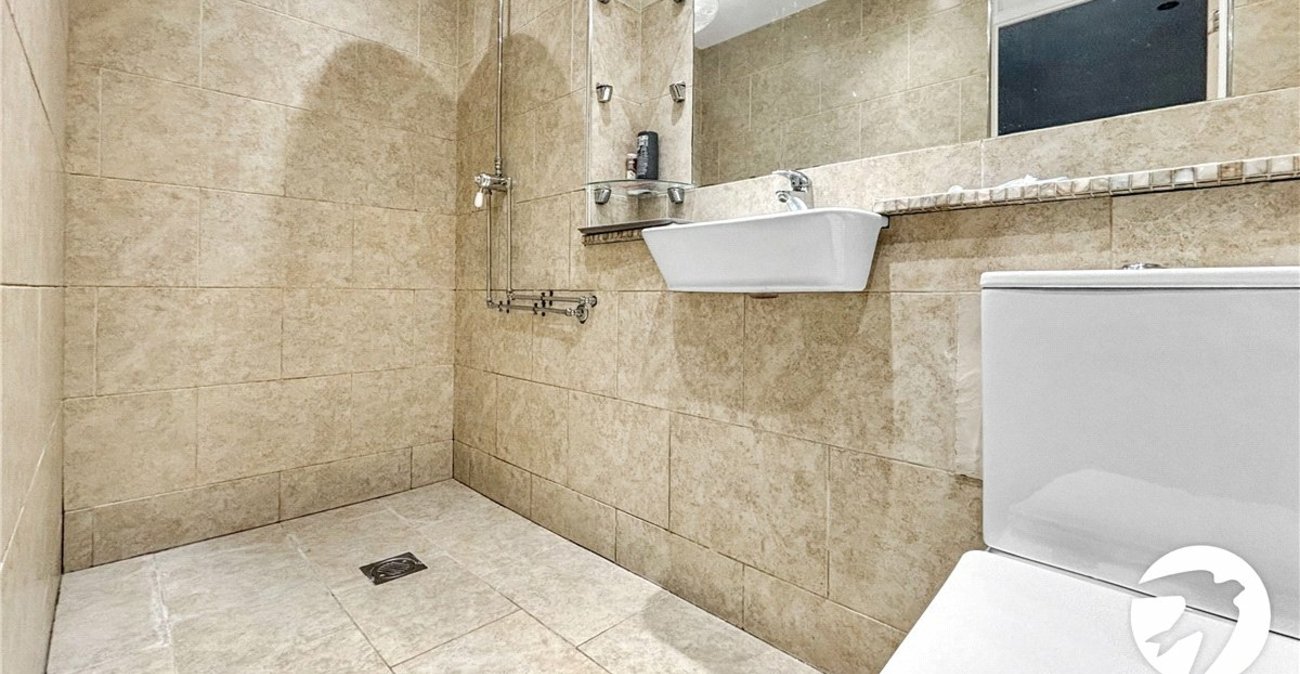 3 bedroom house to rent in Swanley | Robinson Jackson