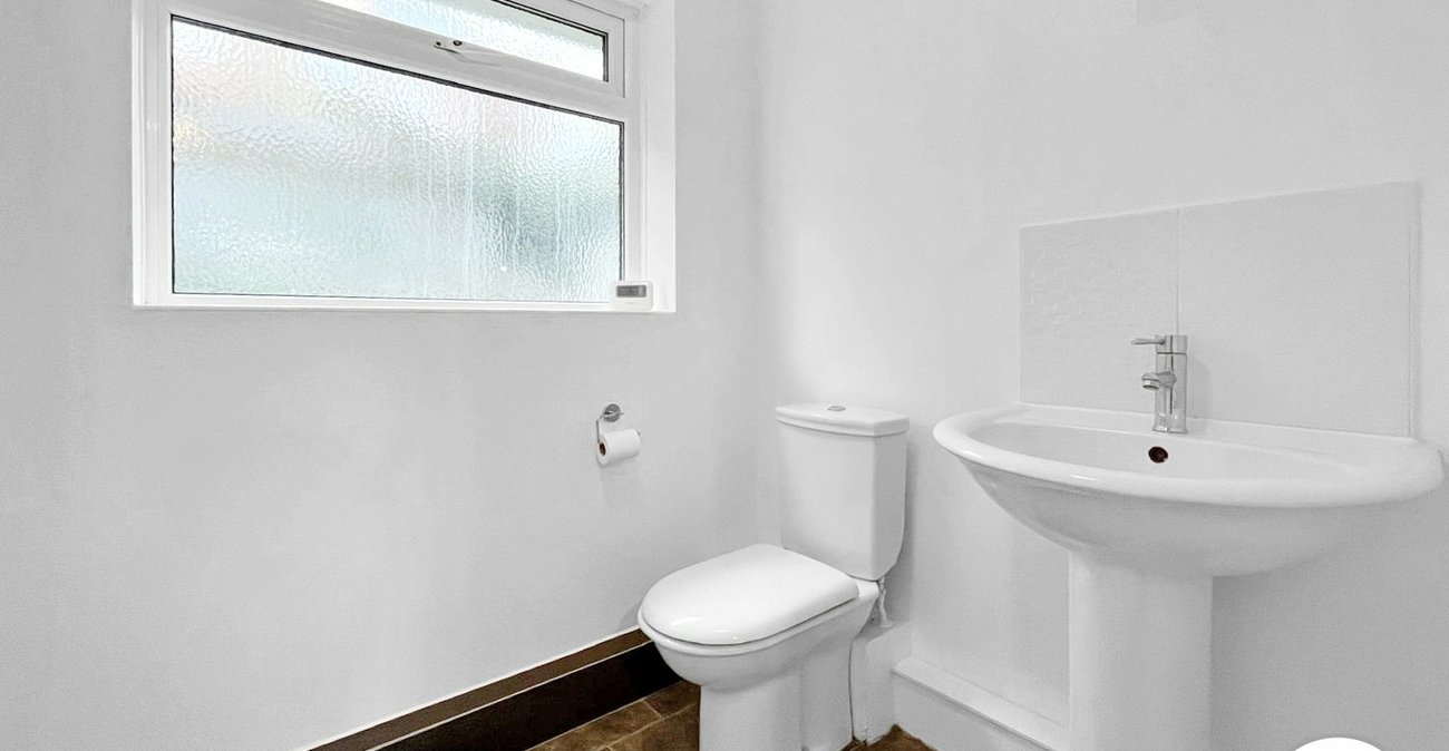 3 bedroom house to rent in Walderslade | Robinson Michael & Jackson