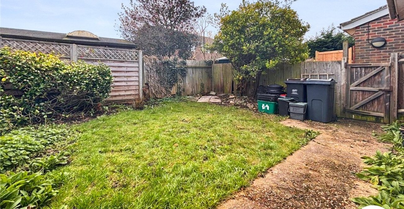 1 bedroom bungalow to rent in Bromley | Robinson Jackson