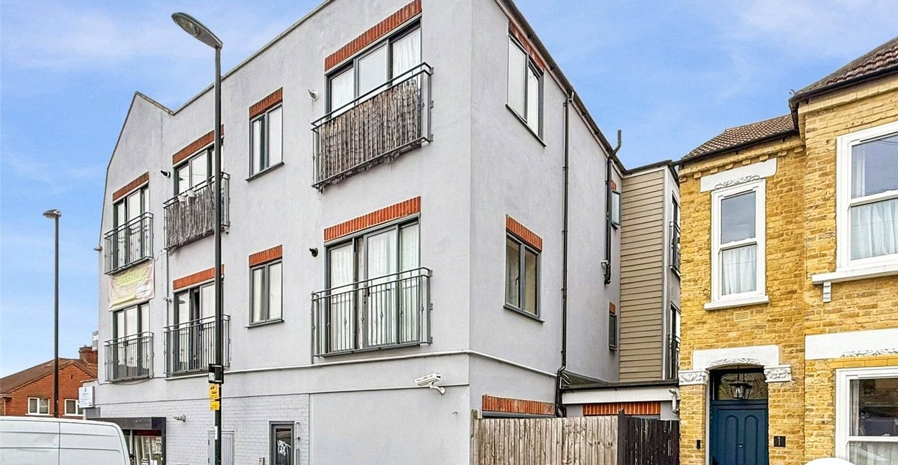 1 bedroom property to rent in London | Robinson Jackson