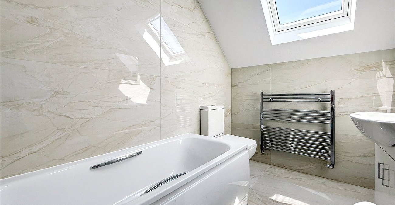 4 bedroom house to rent in Rochester | Robinson Michael & Jackson