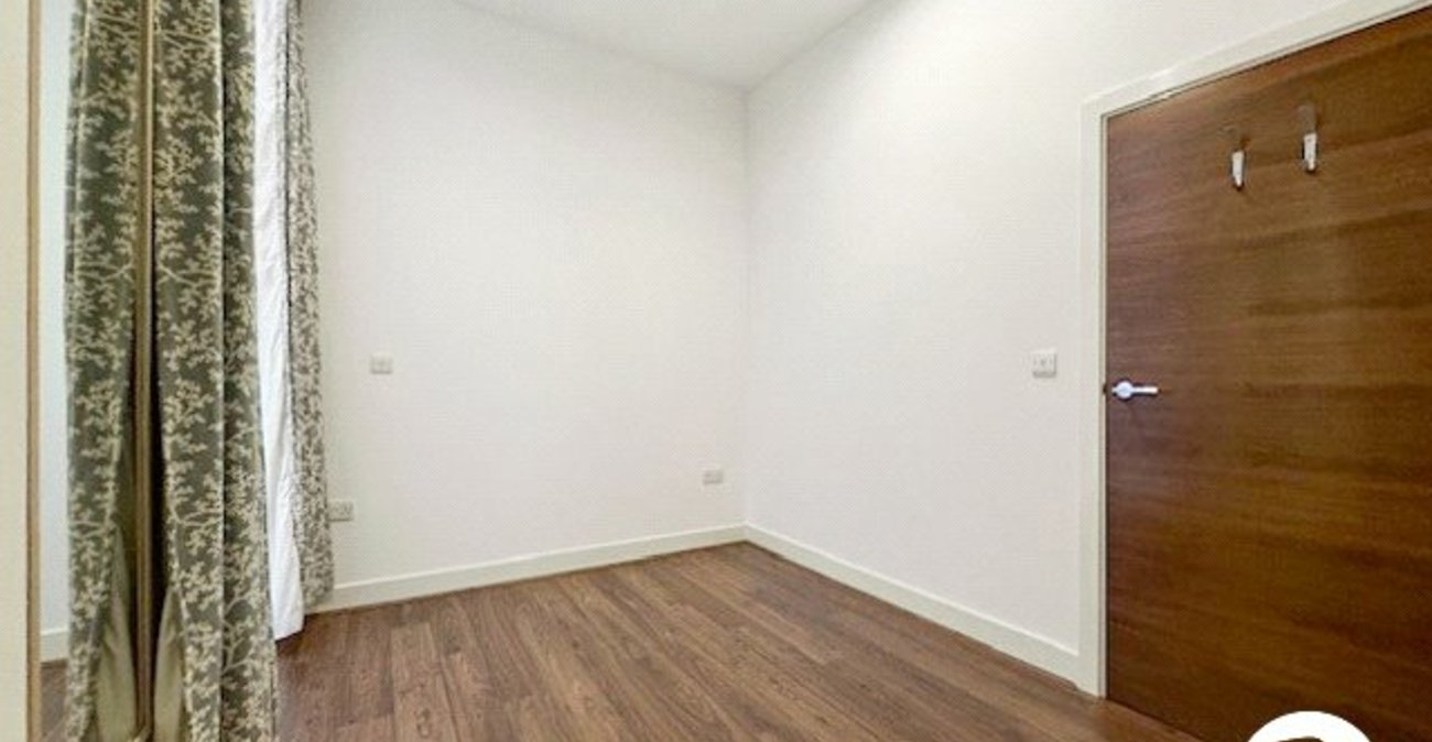 3 bedroom property to rent in London | 