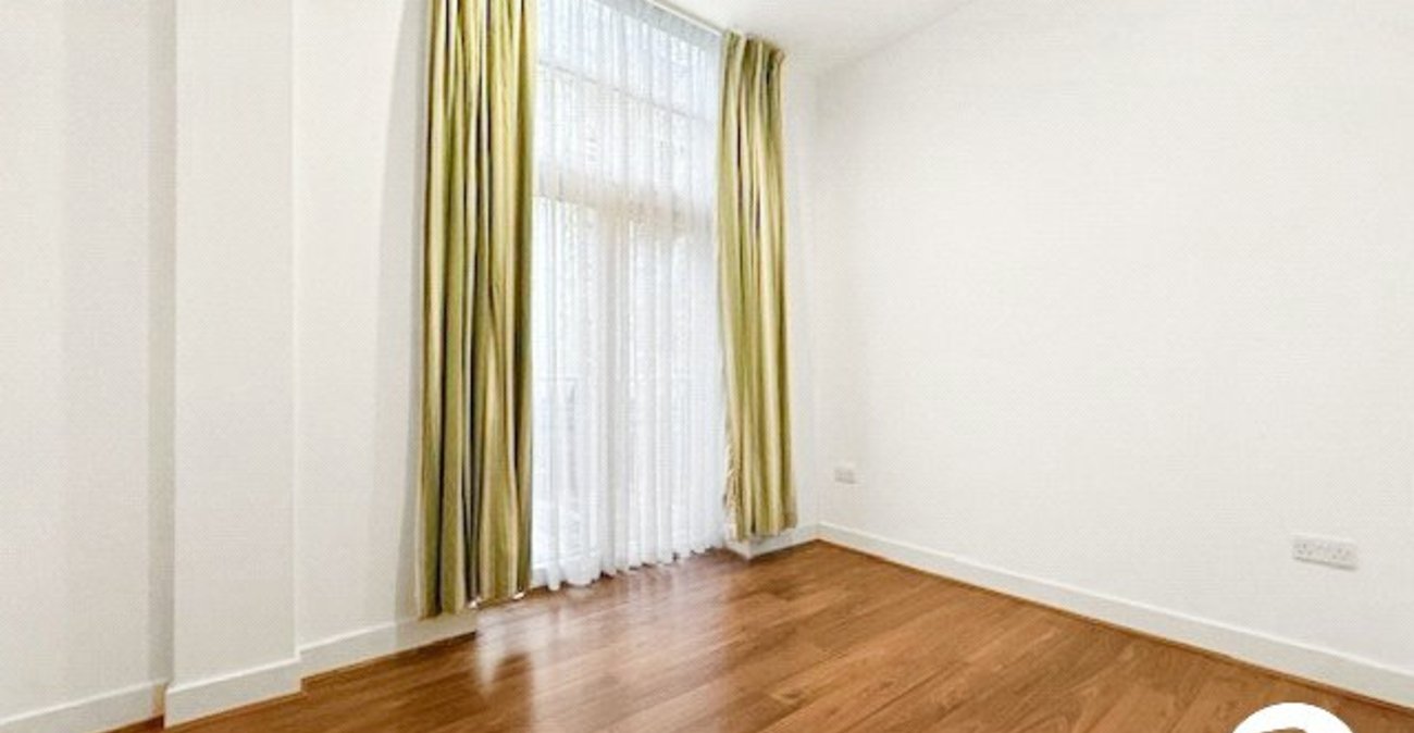 3 bedroom property to rent in London | 