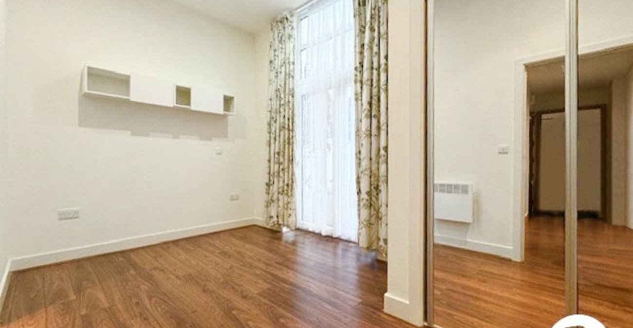 3 bedroom property to rent in London | 