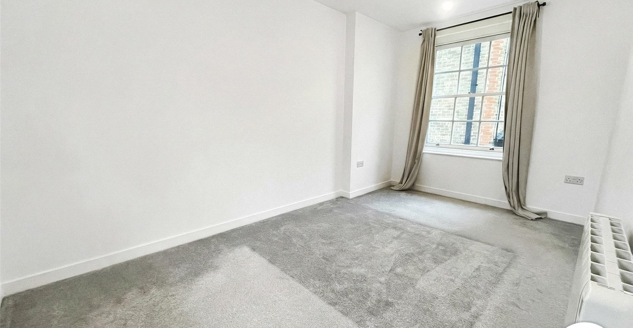 2 bedroom house to rent in Dartford | Robinson Jackson