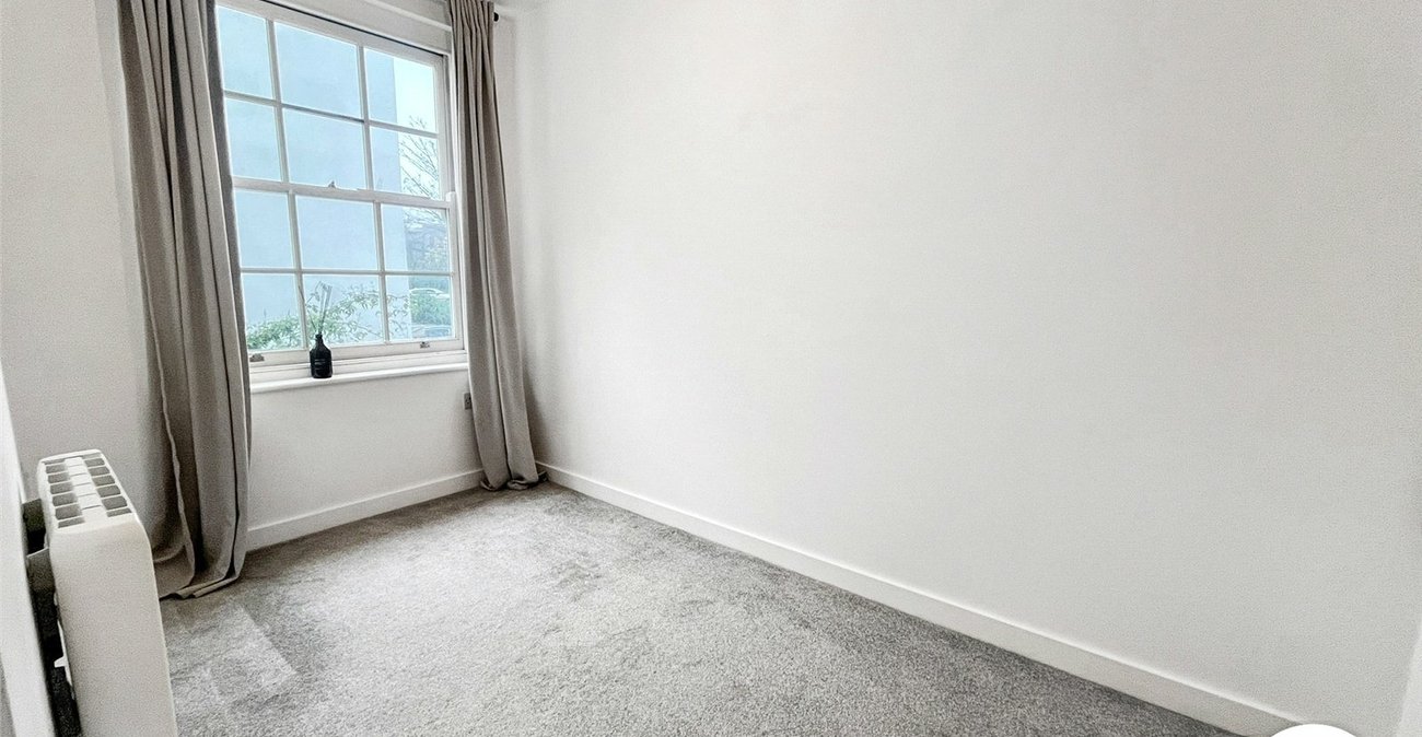 2 bedroom house to rent in Dartford | Robinson Jackson