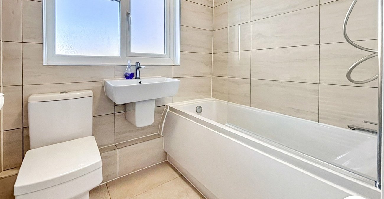 2 bedroom property to rent in Sidcup | Robinson Jackson