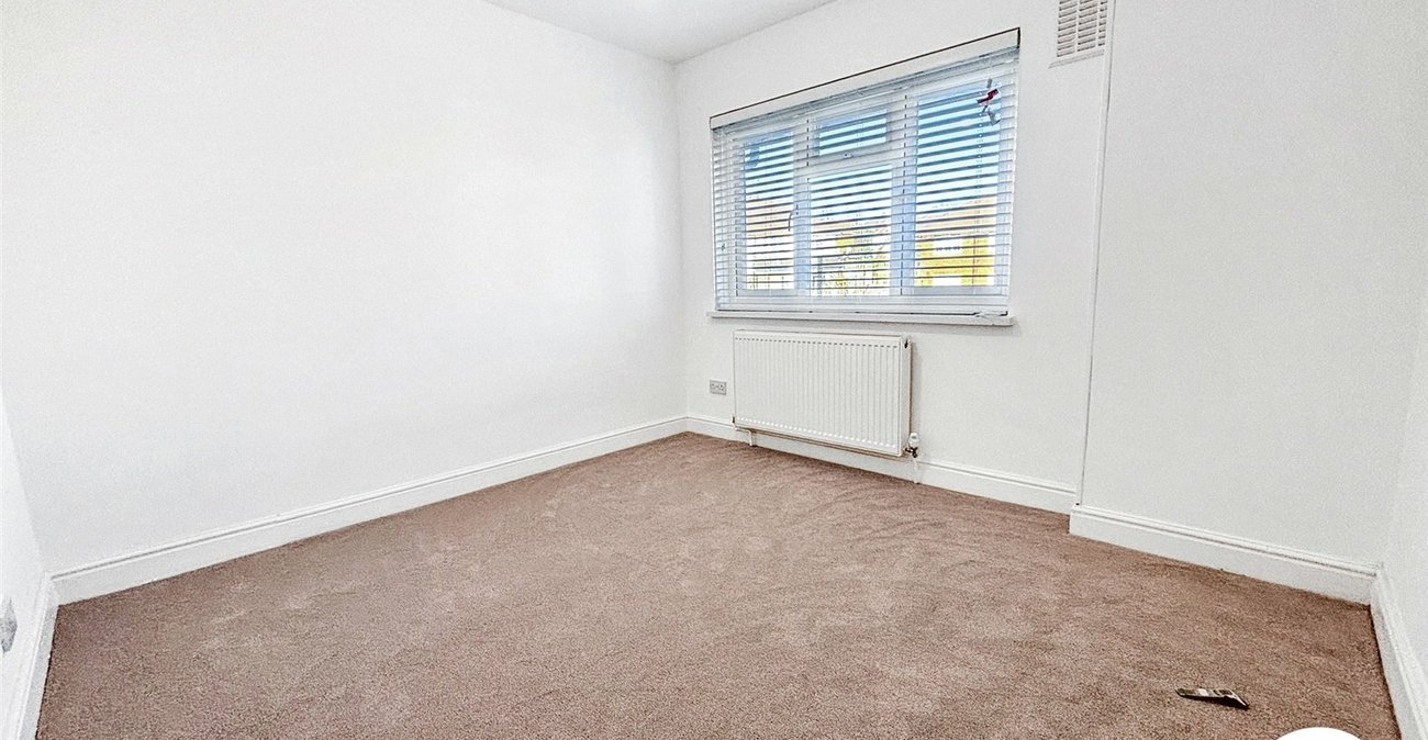 2 bedroom property to rent in Sidcup | Robinson Jackson
