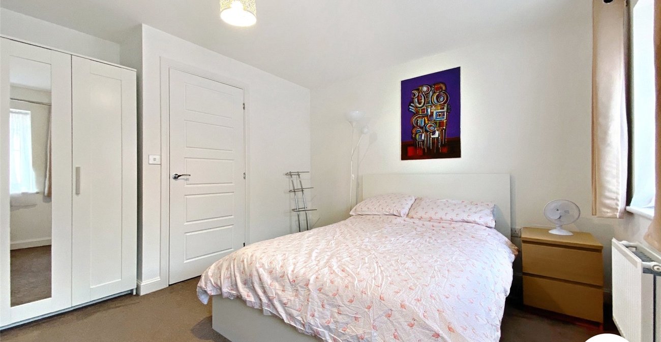 4 bedroom house to rent in Dartford | Robinson Jackson