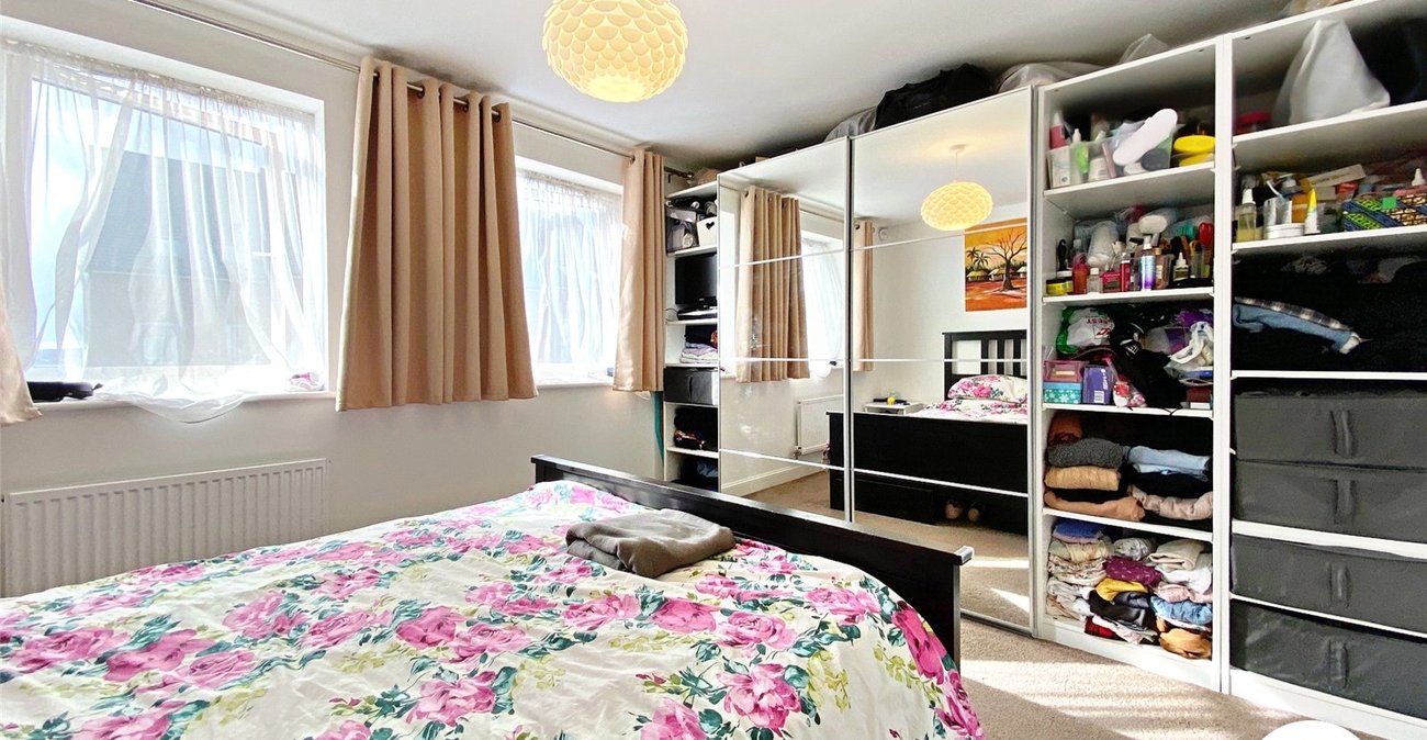 4 bedroom house to rent in Dartford | Robinson Jackson