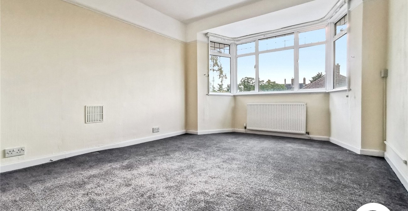 3 bedroom house to rent in Shooters Hill | 