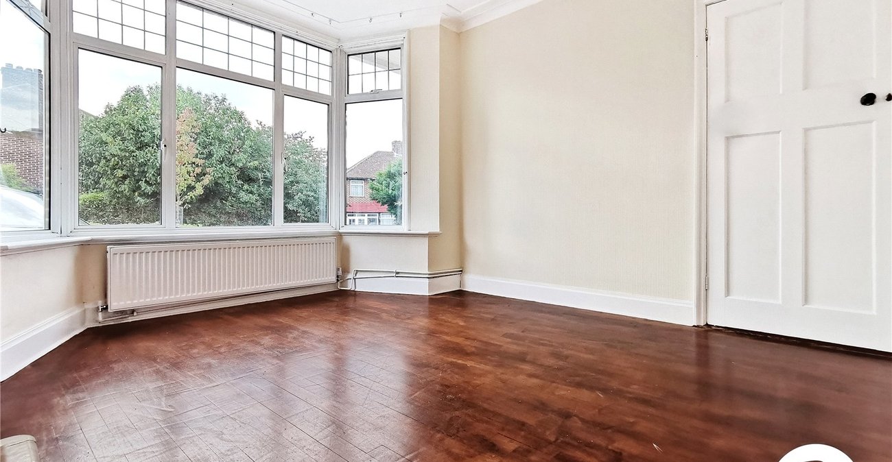 3 bedroom house to rent in Shooters Hill | 