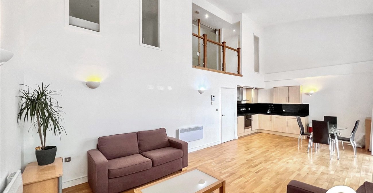 3 bedroom property to rent in London | 