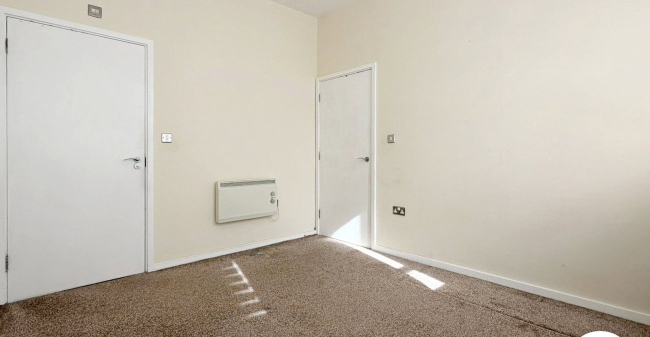 2 bedroom property to rent in London | 