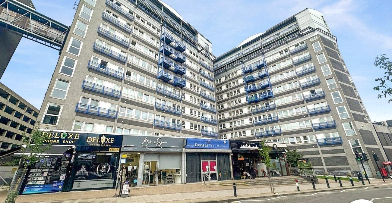 1 bedroom property to rent in Woolwich | 