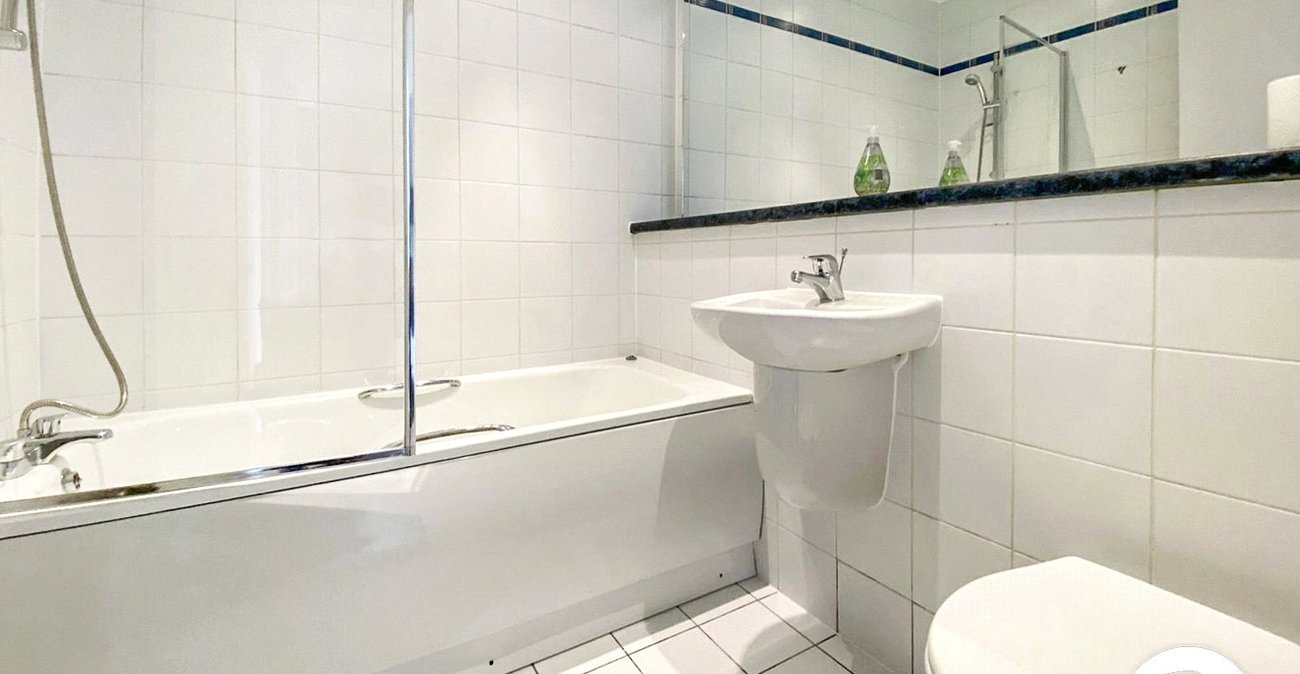1 bedroom property to rent in Woolwich | 
