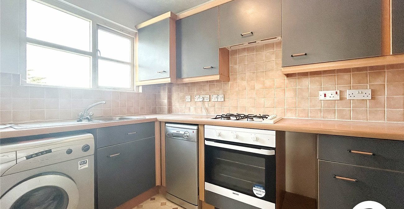 1 bedroom property to rent in Erith | Robinson Jackson