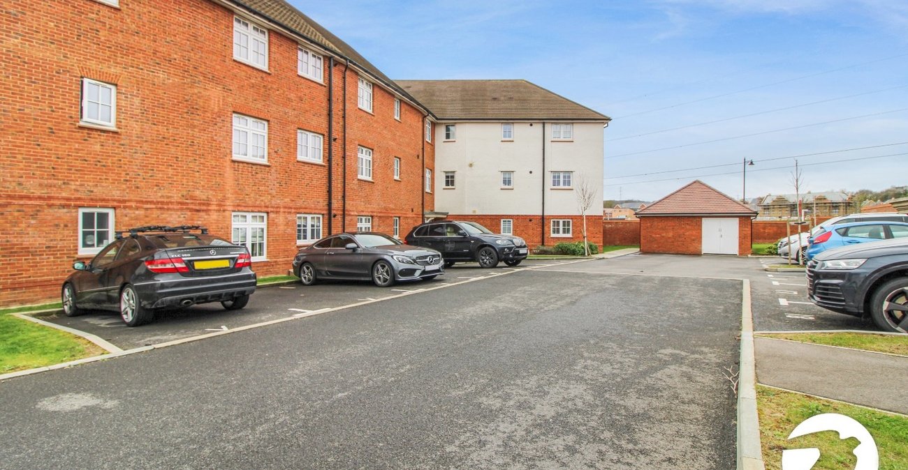 1 bedroom property to rent in Weldon | Robinson Michael & Jackson