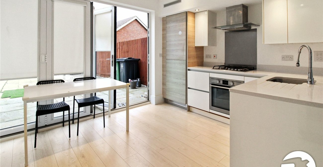2 bedroom house to rent in Weldon | Robinson Michael & Jackson