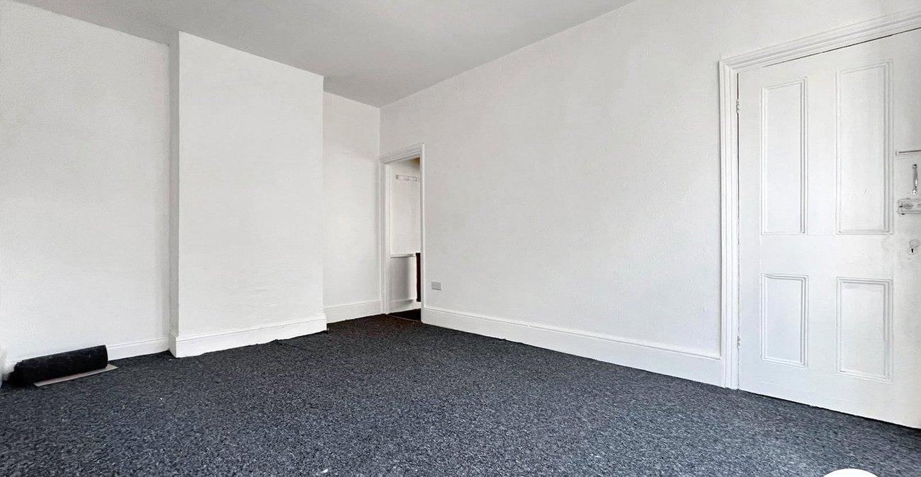1 bedroom property to rent in Gillingham | Robinson Michael & Jackson
