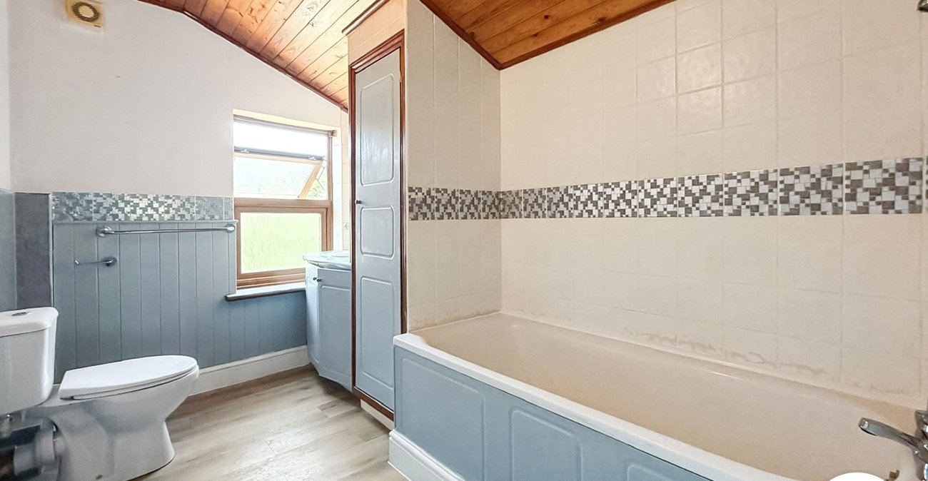 3 bedroom house to rent in Chatham | Robinson Michael & Jackson